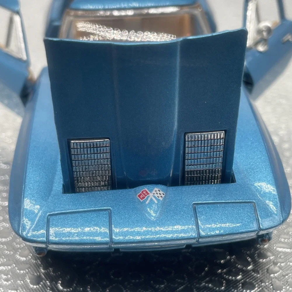 1963 Chevy Corvette Stingray - Blue- 1:32 - SS 5735- Diecast‎ Model